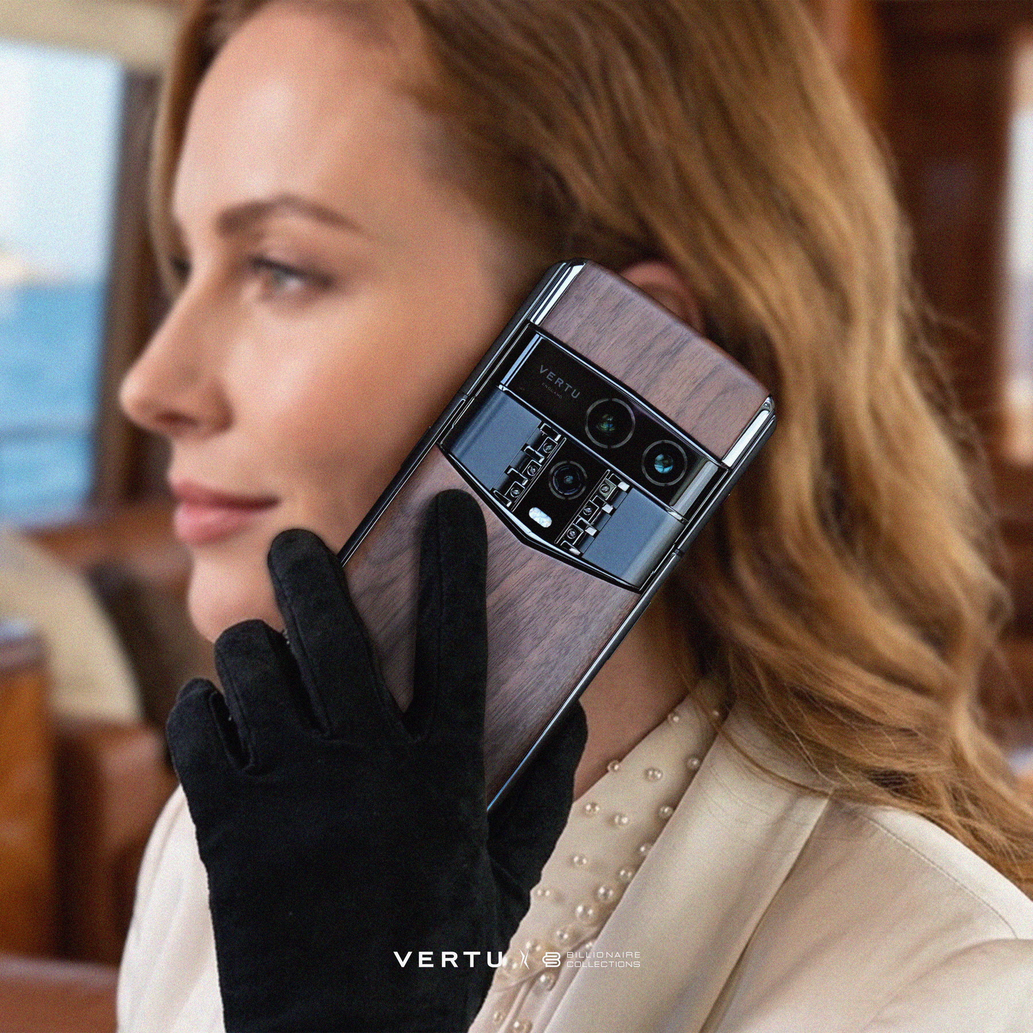 VERTU Agent Q Solid Black Walnut – The World’s First AI Agent Phone